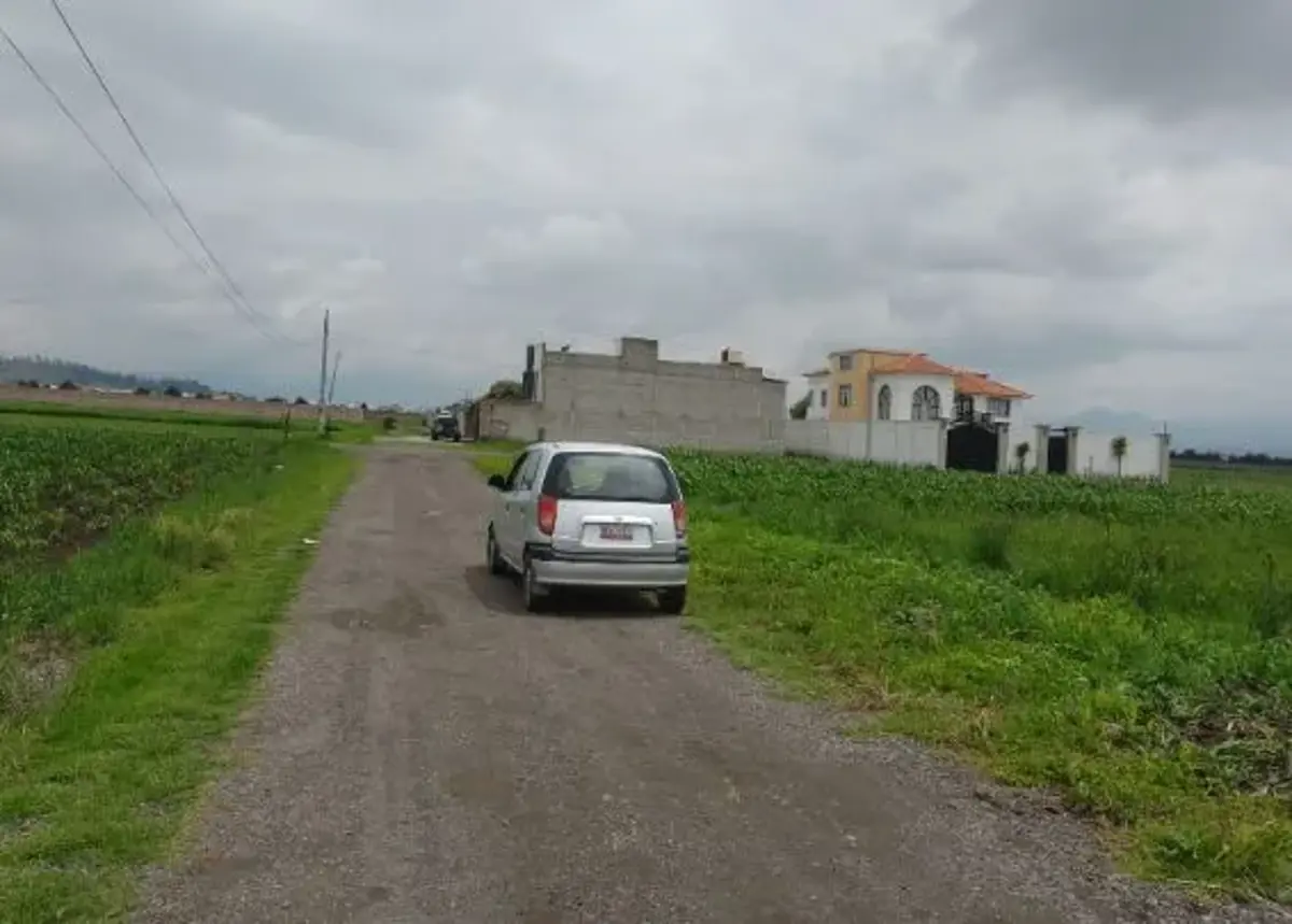 Terreno en venta en San Miguel Totocuitlapilco, Metepec — foto 1 de 2