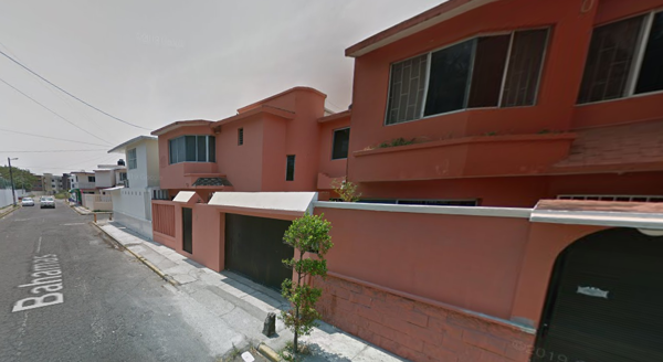 VENDO CASA EN LA FLORESTA-VER