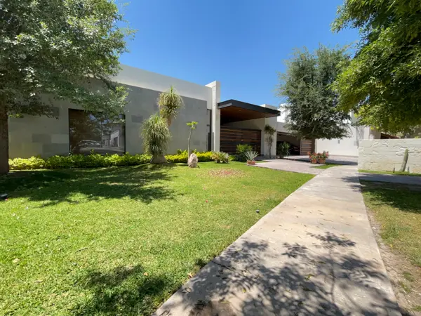 Casa en venta en Las Villas, Torreón — foto 2 de 35