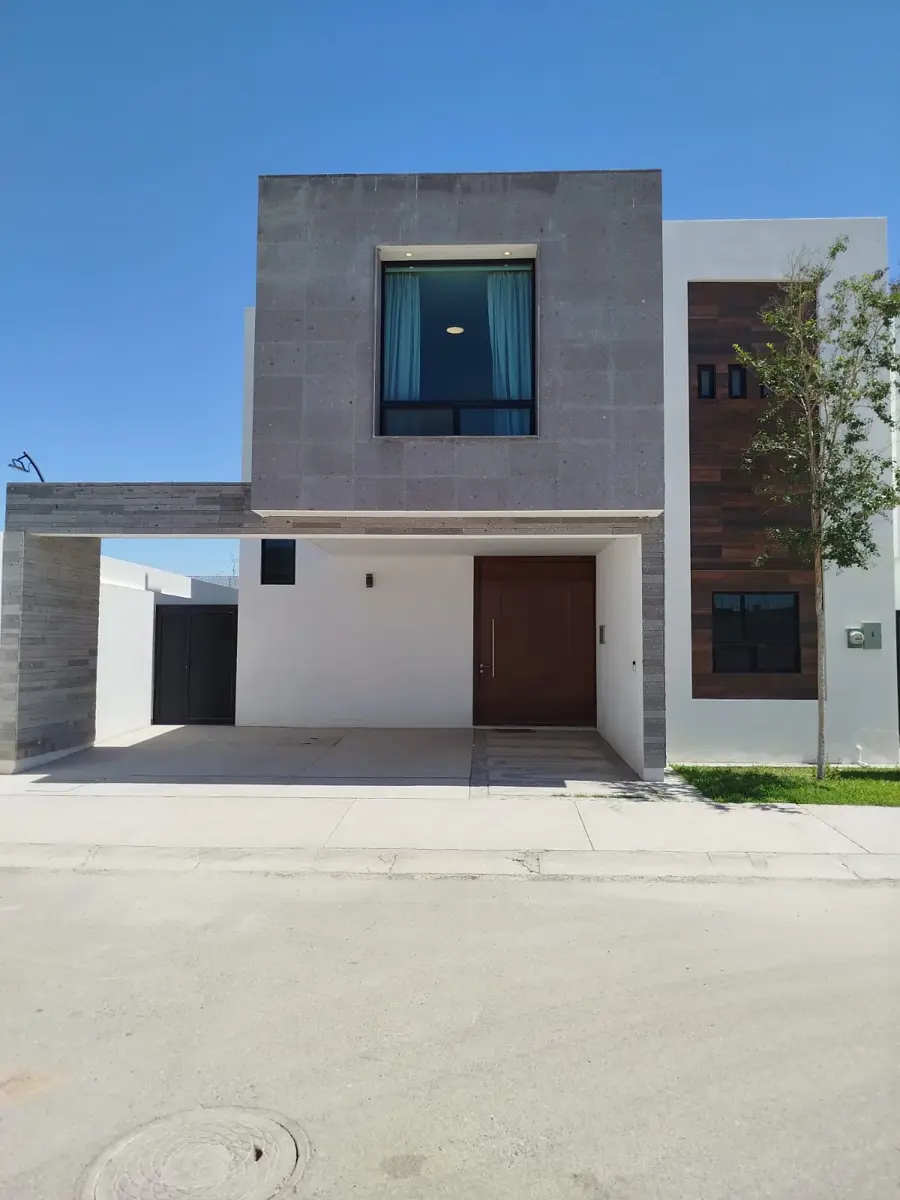 Casa en venta en Ampliación Senderos, Torreón — foto 1 de 16