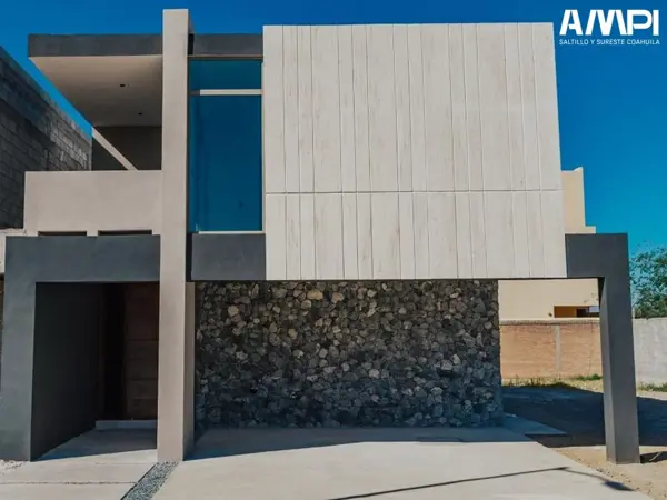 Casa en venta en San José, Saltillo — foto 2 de 13