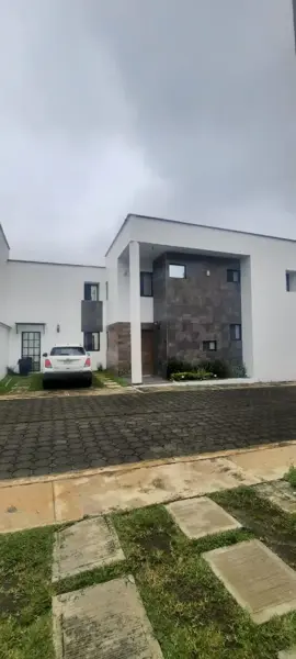 Casa en venta en Zona Dorada, Coatepec — foto 2 de 12