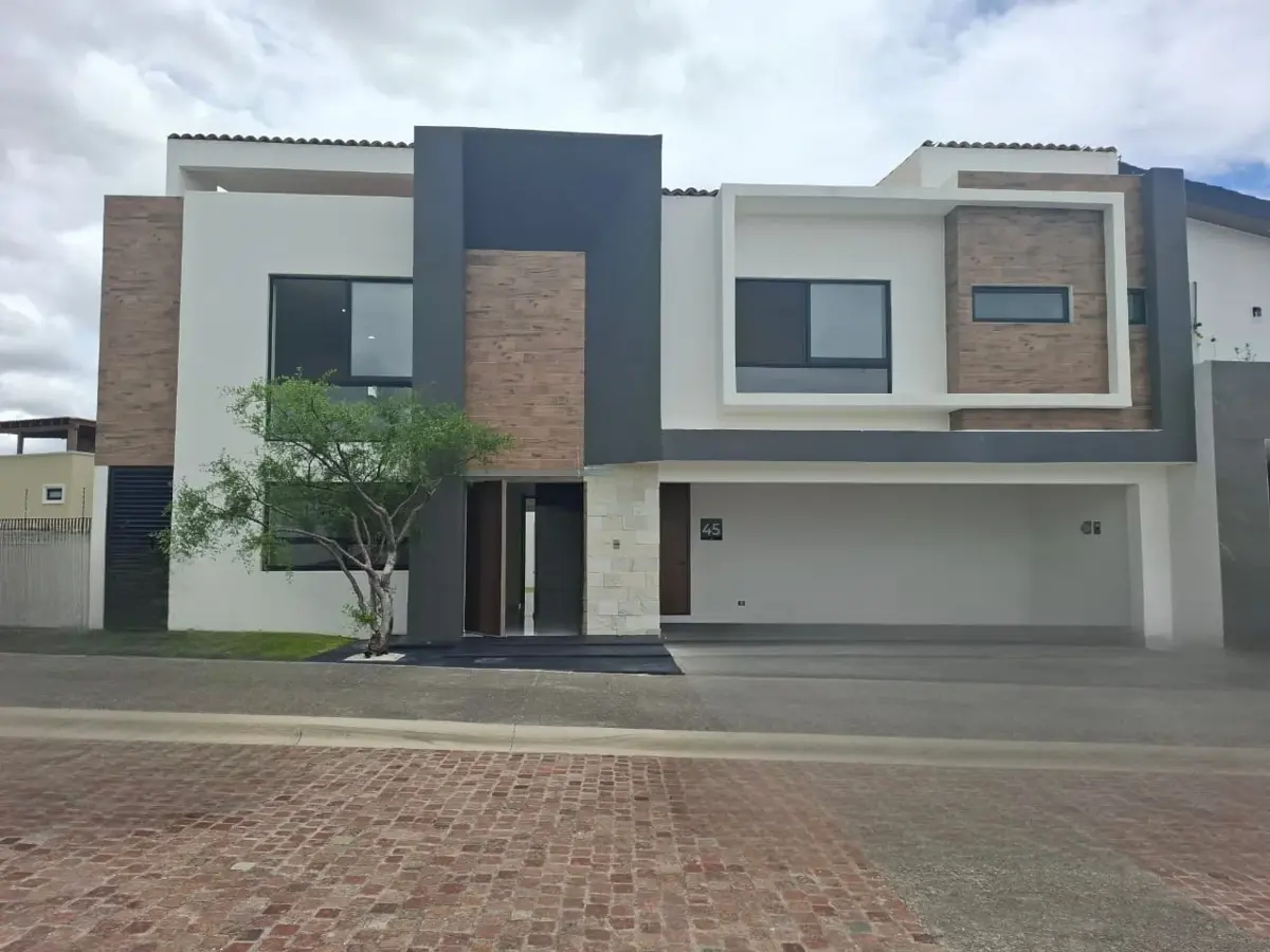 Casa en venta en Lomas de Angelópolis, San Andrés Cholula — foto 1 de 22