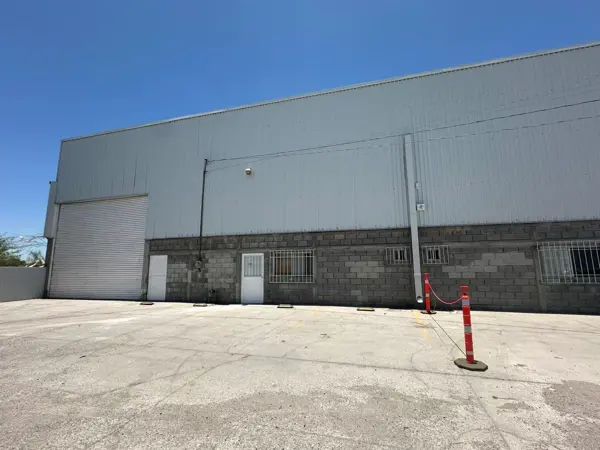 Bodega en Renta en San Felipe Torreón, Coahuila.