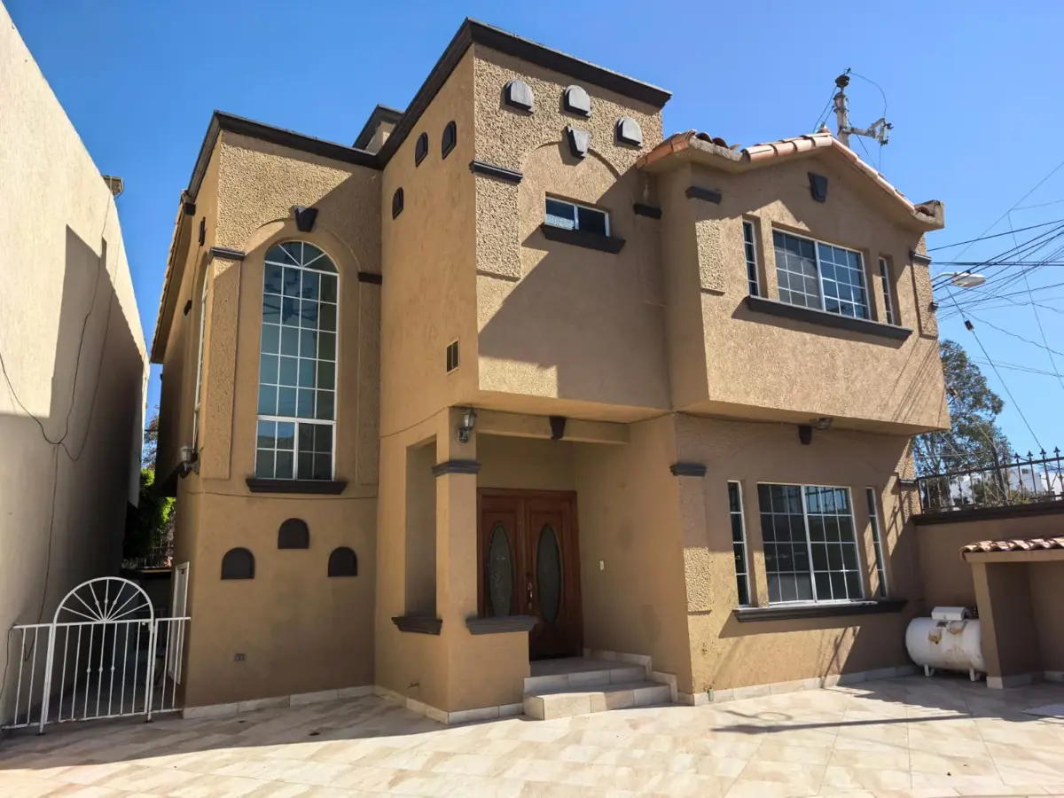 Casa en venta en Altabrisa, Tijuana — foto 1 de 14