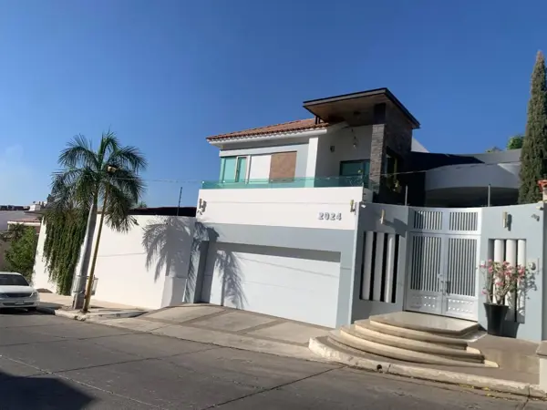 Casa en venta en Colinas de San Miguel, Culiacán — foto 2 de 26