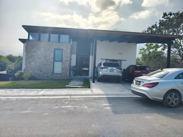 Casa en venta en Lagos de San Francisco, Santiago — foto 2 de 8