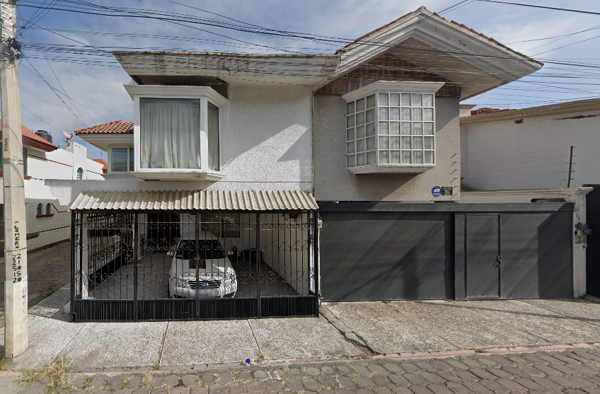 Hermosa casa familiar