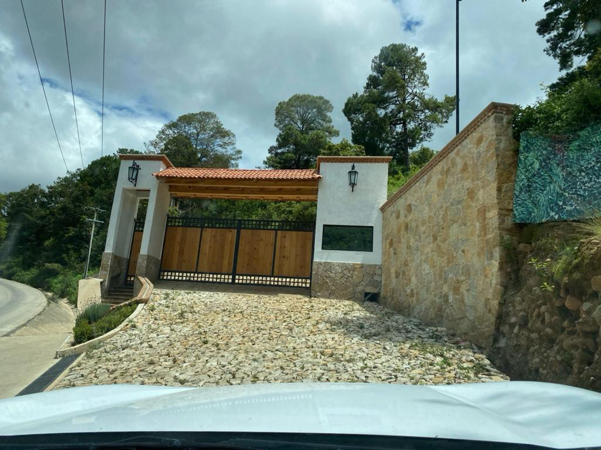 TERRENO EN VENTA, 320 MTS, PRIVADA LOMA SANTA RITA, SAN CRISTOBAL DE LAS CASAS TERRENO EN VENTA, 320 MTS, PRIVADA LOMA SANTA RITA, SAN CRISTOBAL DE LAS CASAS