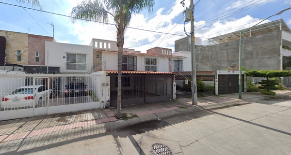 Casa en venta en Aztecas, León — foto 2 de 10