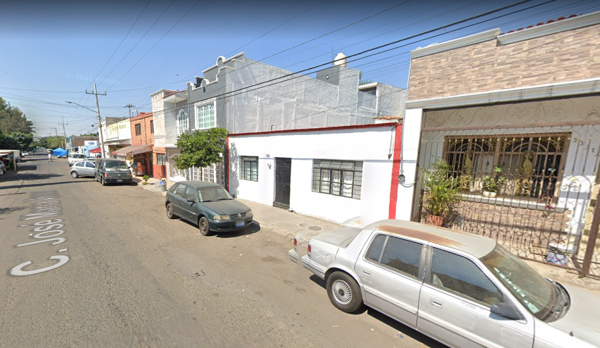 VENDO CASA EN SAN ANDRES-GDL