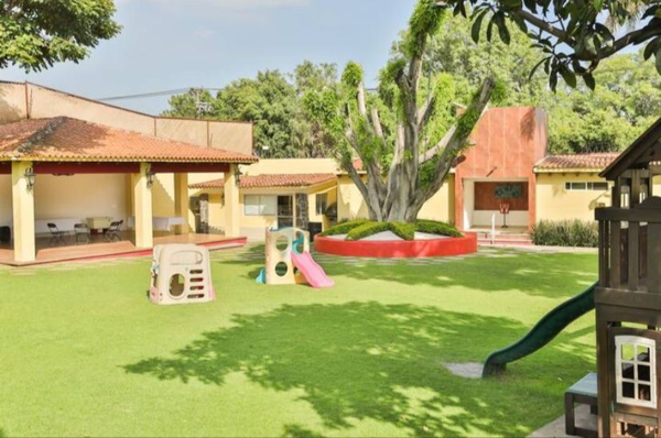 Quinta en venta en Jardines de Ahuatepec, Cuernavaca — foto 2 de 22