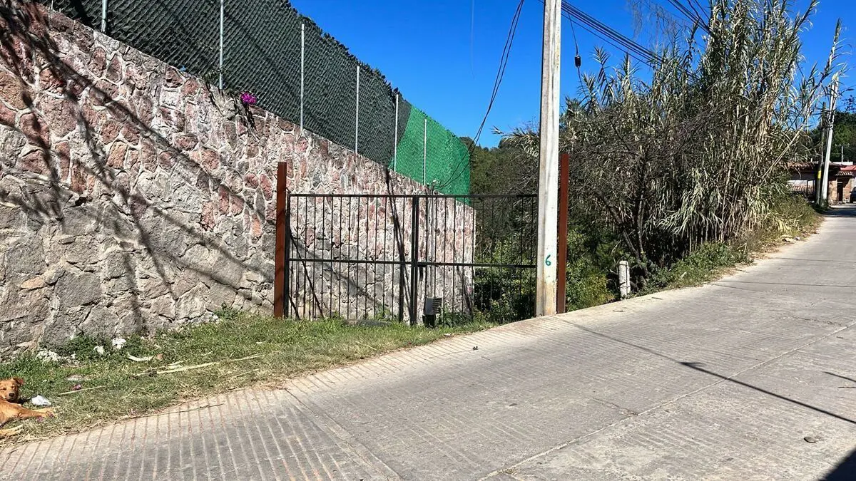 Terreno en venta en Rincón de Estradas, Valle de Bravo — foto 1 de 17