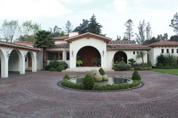 Casa en venta en San Carlos, Metepec — foto 2 de 42