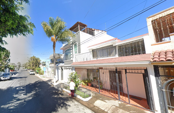 CASA EN VENTA EN LOS ARRAYANES, GDL-JAL