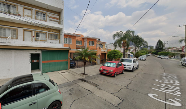 Casa en venta en Bosques de La Victoria, Guadalajara — foto 2 de 10