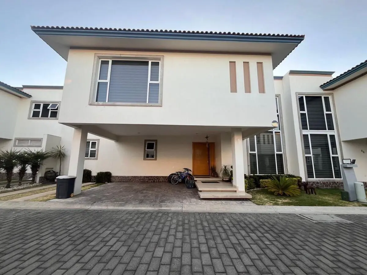 Casa en venta en San Salvador Tizatlalli, Metepec — foto 1 de 31