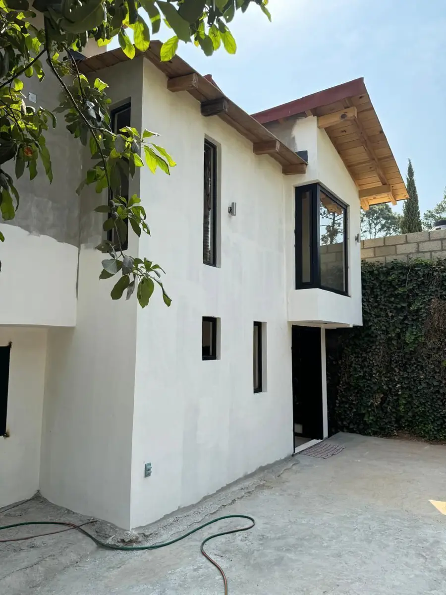 Casa en venta en Casas Viejas, Valle de Bravo — foto 1 de 13
