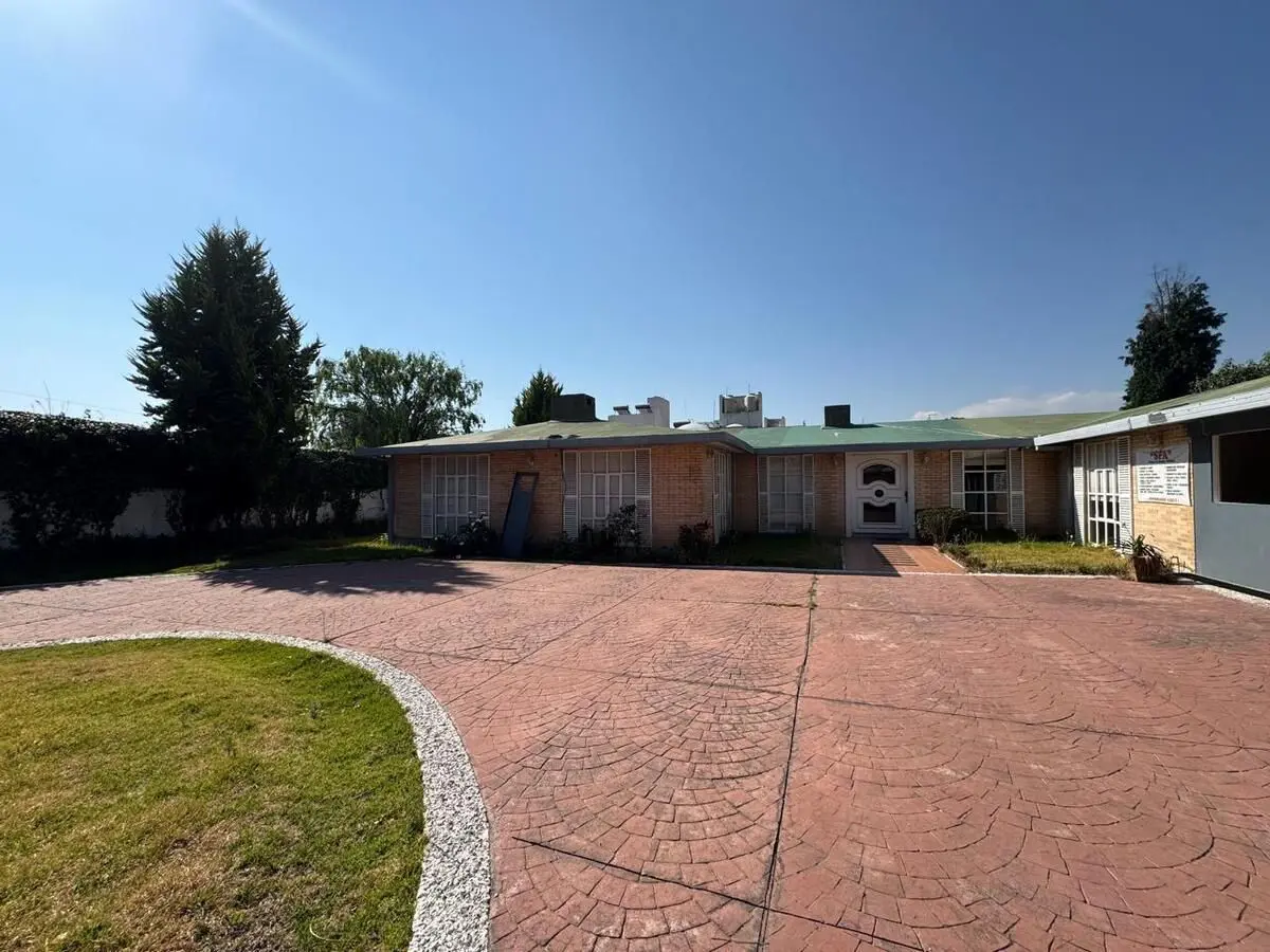 Casa en venta en Cipres, Toluca — foto 1 de 16