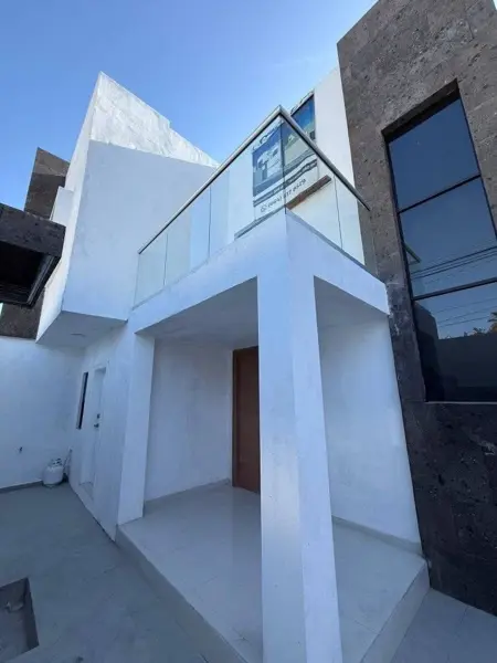 Casa en venta en Jardines del Rubi, Tijuana — foto 2 de 17