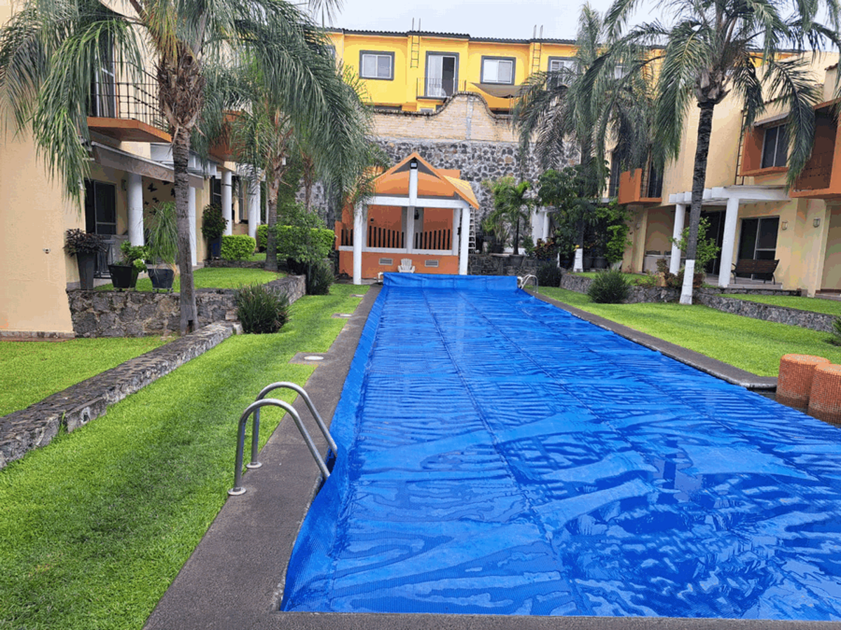 Casa en venta en Burgos Bugambilias, Temixco — foto 1 de 39