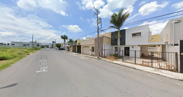 Casa en venta en Los Almendros, Victoria — foto 3 de 12