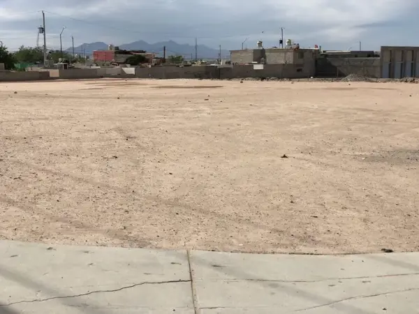 Terreno en renta en Parajes del Valle, Juárez — foto 3 de 7