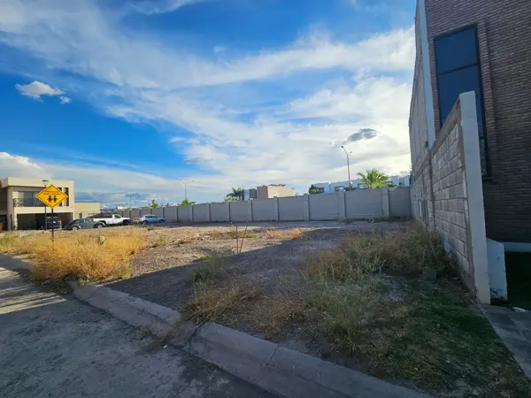 Terreno en venta en Los Viñedos, Torreón — foto 2 de 2