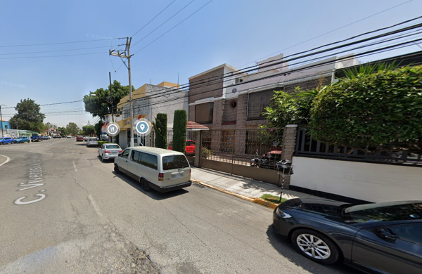 CASA EN VENTA EN VIVEROS DE LA LOMA-TLALNEPANTLA