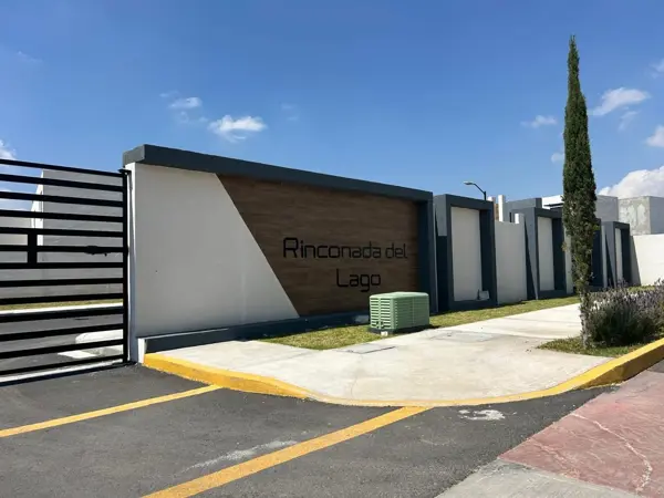 Casa en renta en Paseos de Chavarría, Mineral de la Reforma — foto 2 de 26