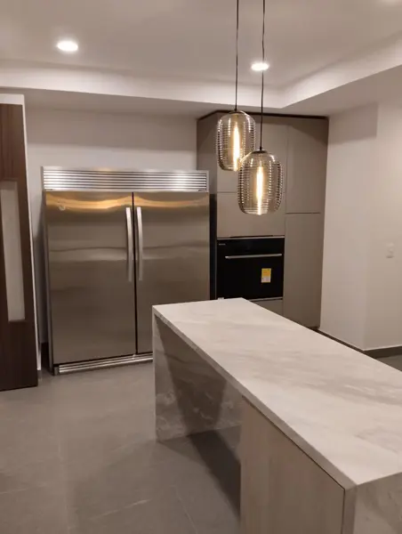 Amplio Departamento en Venta en Bosque Real, Huixquilucan con Amenidades Exclusivas