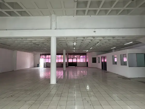 Edificio en renta en Saltillo Centro, Saltillo — foto 3 de 51