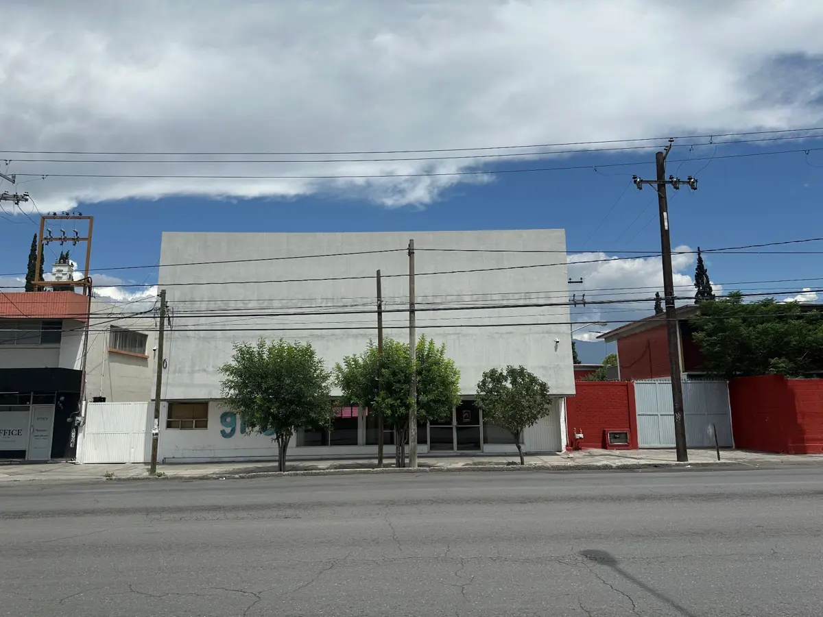 Edificio en renta en Saltillo Centro, Saltillo — foto 1 de 51