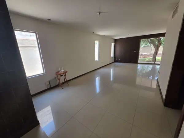 Casa en venta en Las Trojes, Torreón — foto 3 de 23