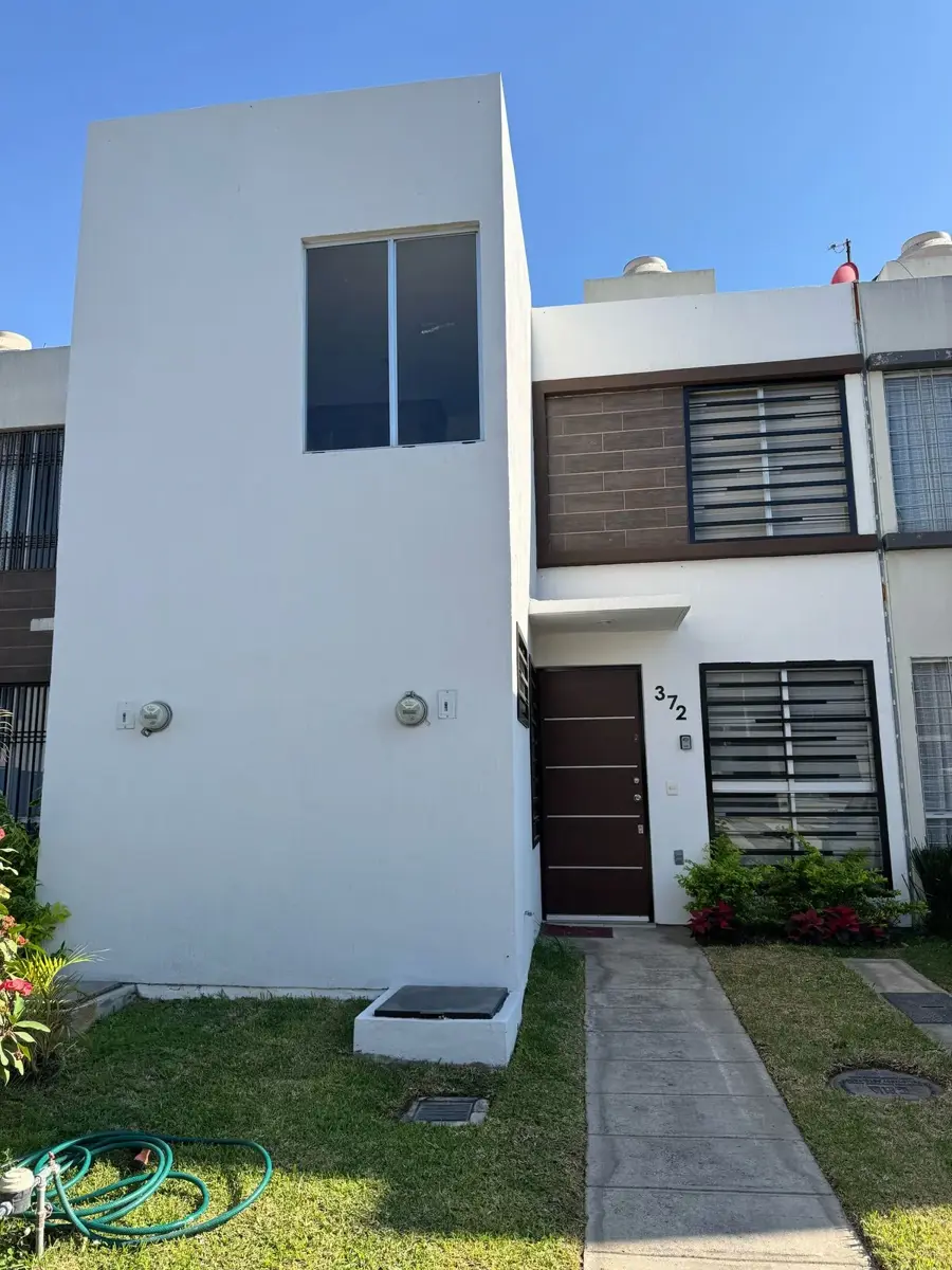 Casa en venta en La Moraleja, Zapopan — foto 1 de 13