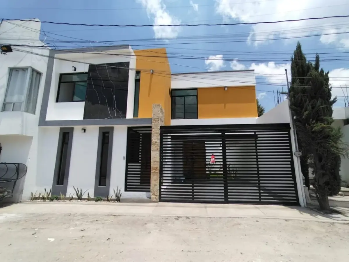 Casa en venta en San Bernardino Tlaxcalancingo, San Andrés Cholula — foto 1 de 20