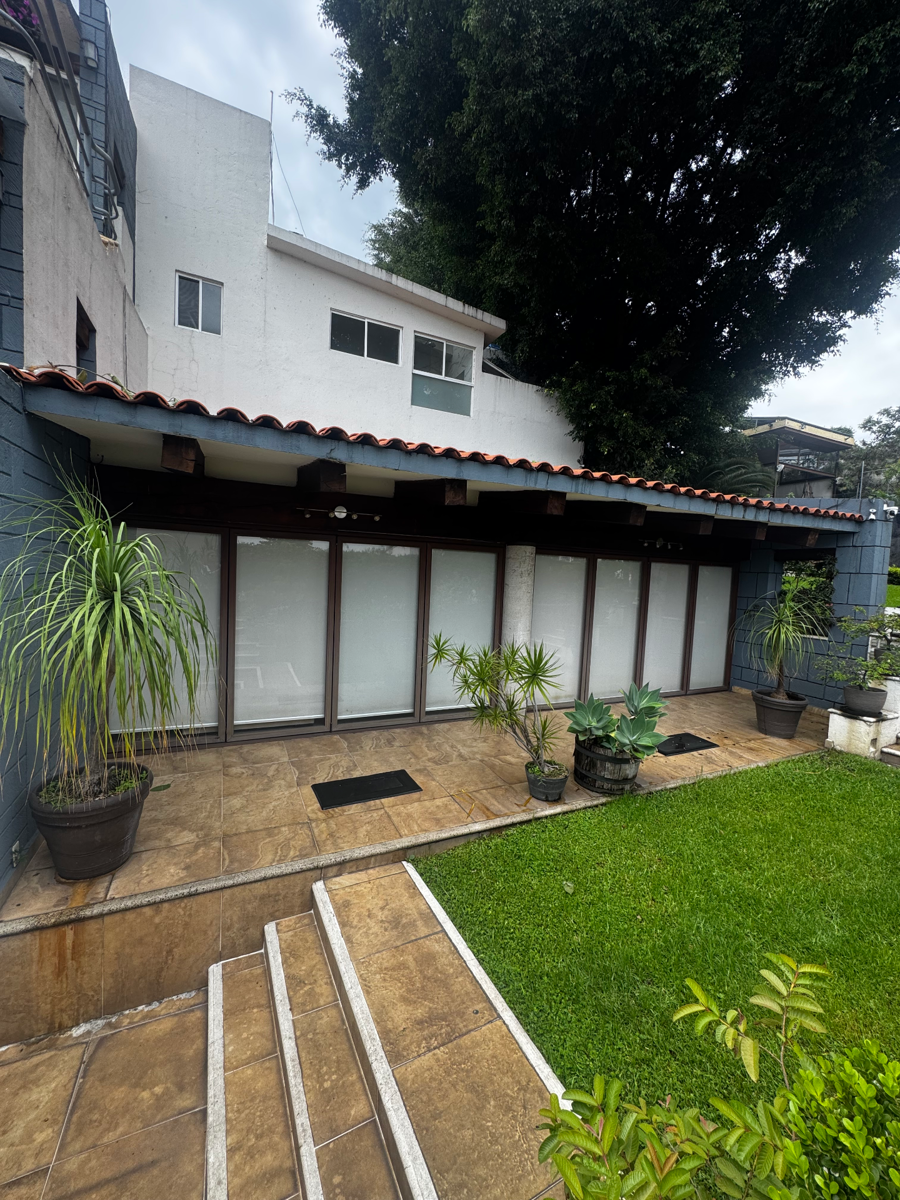 Casa en renta en Lomas de Cortes, Cuernavaca — foto 1 de 56