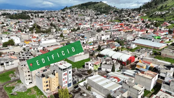 Edificio en venta en Ejido Santa Cruz Atzcapotzaltongo, Toluca — foto 2 de 10
