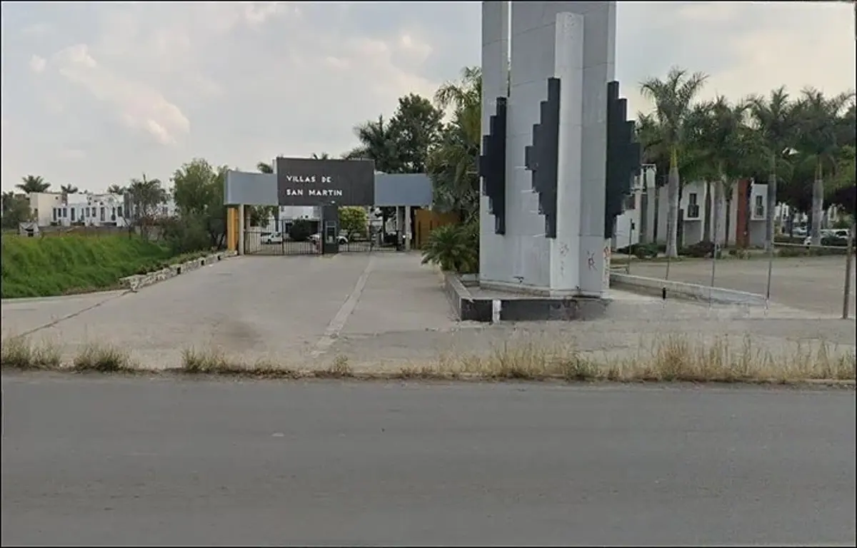 Casa en venta en La Unión del Cuatro, Tlajomulco de Zúñiga — foto 1 de 16