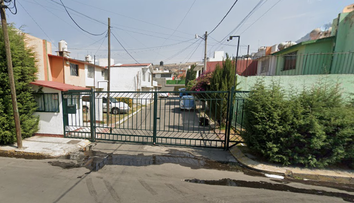 Casa en venta en La Ribera III, Toluca — foto 1 de 11