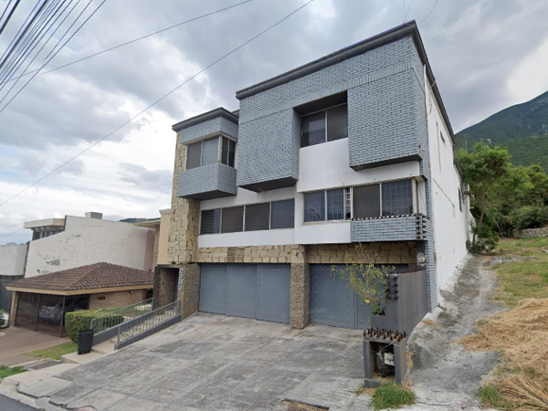 Casa en venta en Las Cumbres, Monterrey — foto 2 de 12