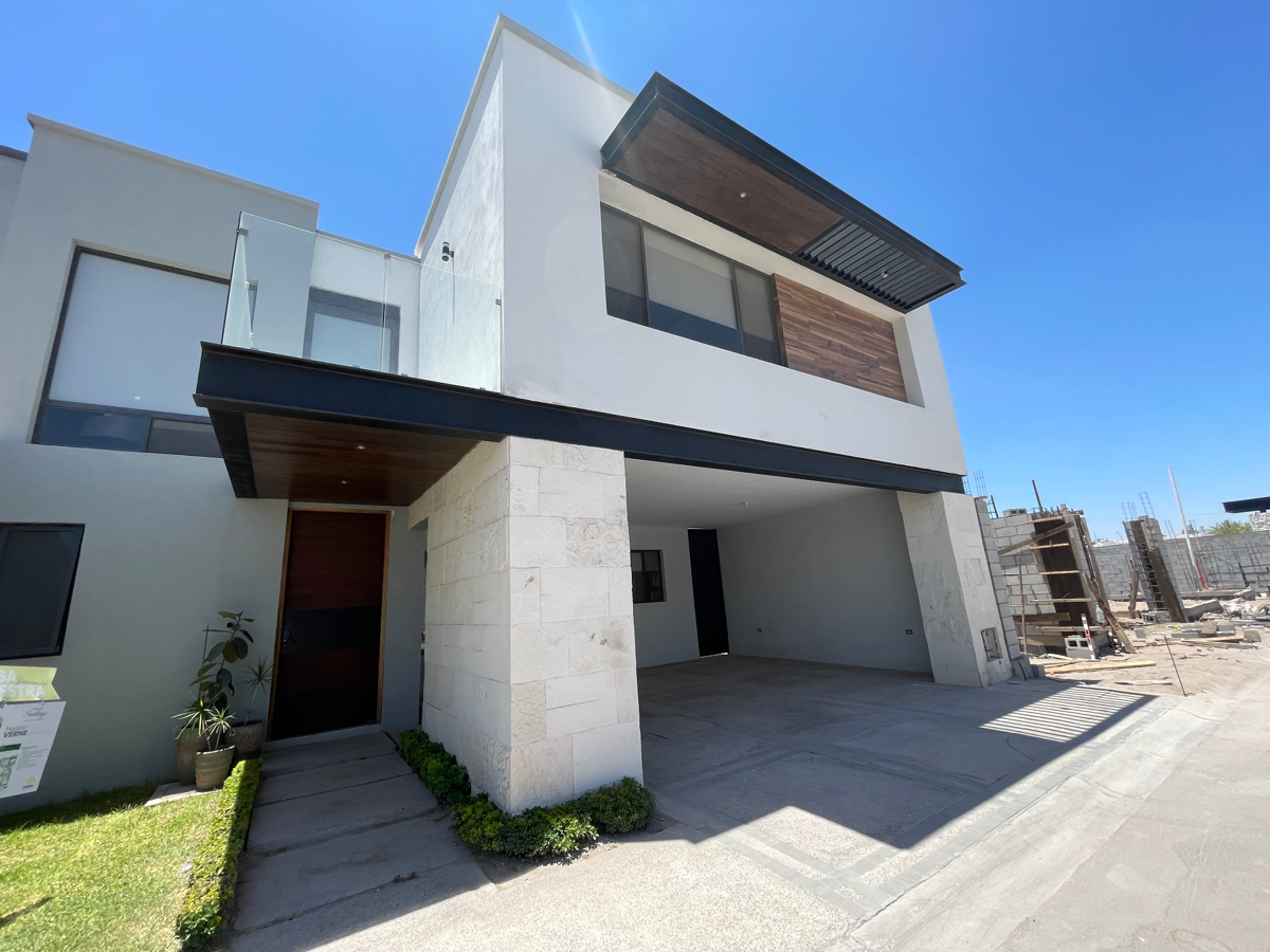 Casa en venta en Los Viñedos, Torreón — foto 1 de 32