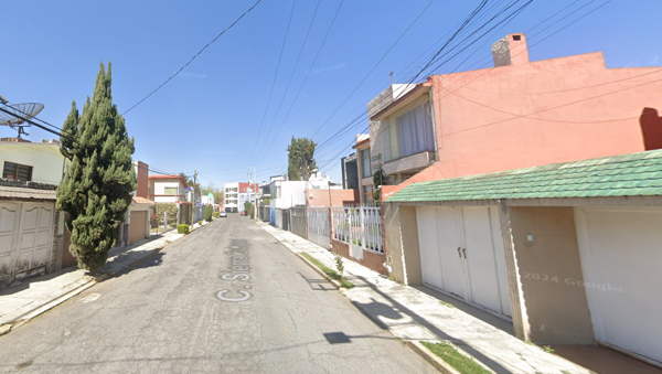 Casa en venta en Valle Don Camilo, Toluca — foto 3 de 10