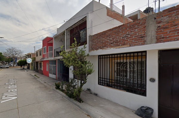 CASA EN VENTA EN VILLAS DE LA HACIENDA, CELAYA-GTO