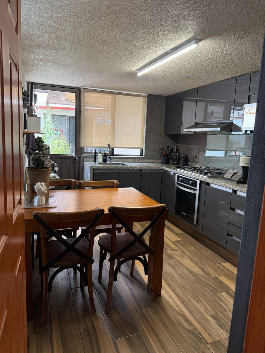 Casa en venta en San Lorenzo Coacalco (San Lorenzo), Metepec — foto 1 de 11