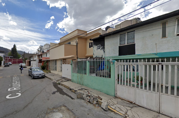 VENDO CASA EN PARQUE RESIDENCIAL COACALCO