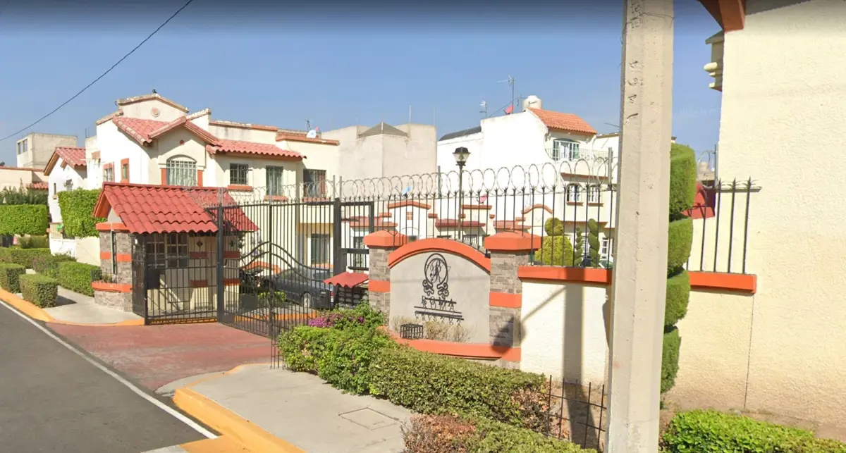 Casa en venta en Villa del Real, Tecámac — foto 1 de 17