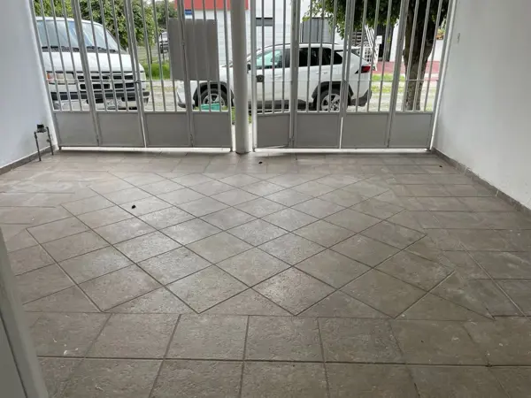Casa en venta en Jardines Del Valle, Zapopan — foto 2 de 13