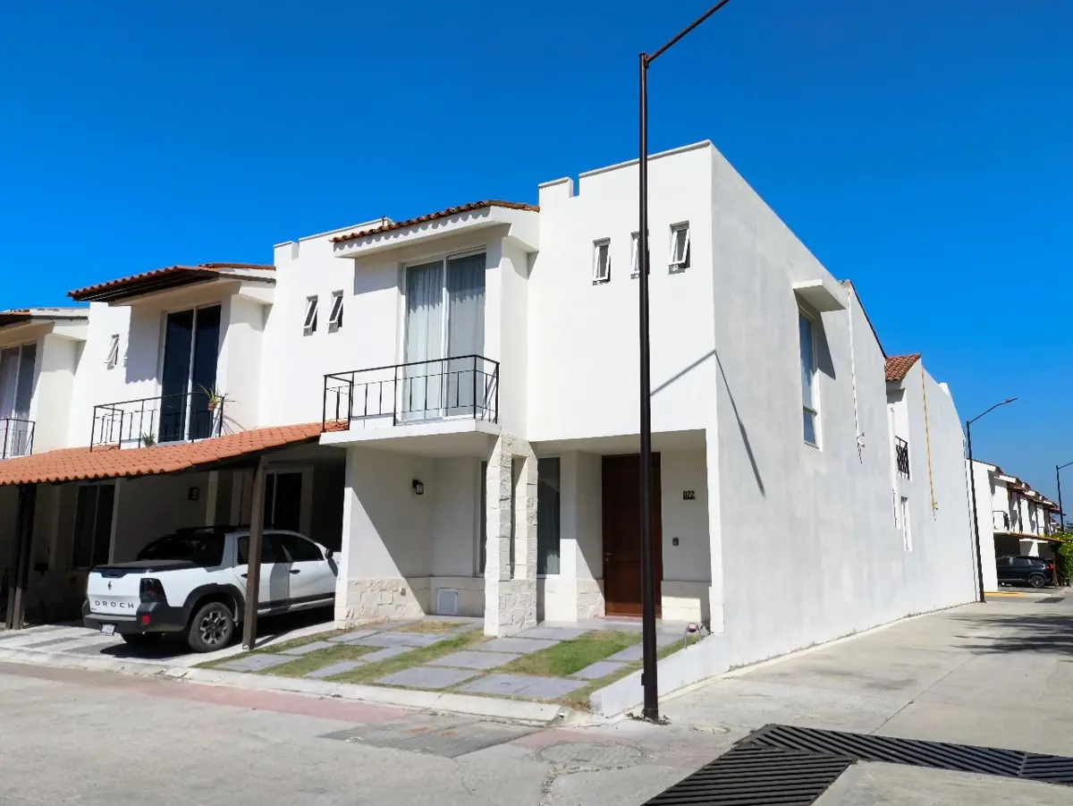 Casa en renta en De las Juntas Delegacion, Puerto Vallarta — foto 1 de 27