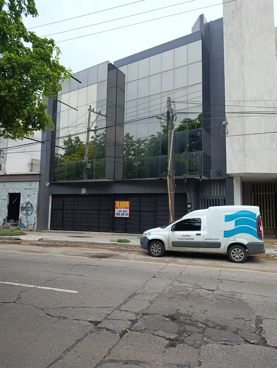 Edificio en renta en Centro, Culiacán — foto 1 de 18